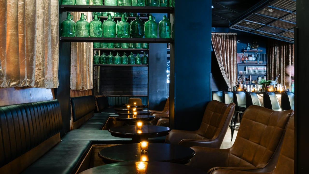 Bar photo 1